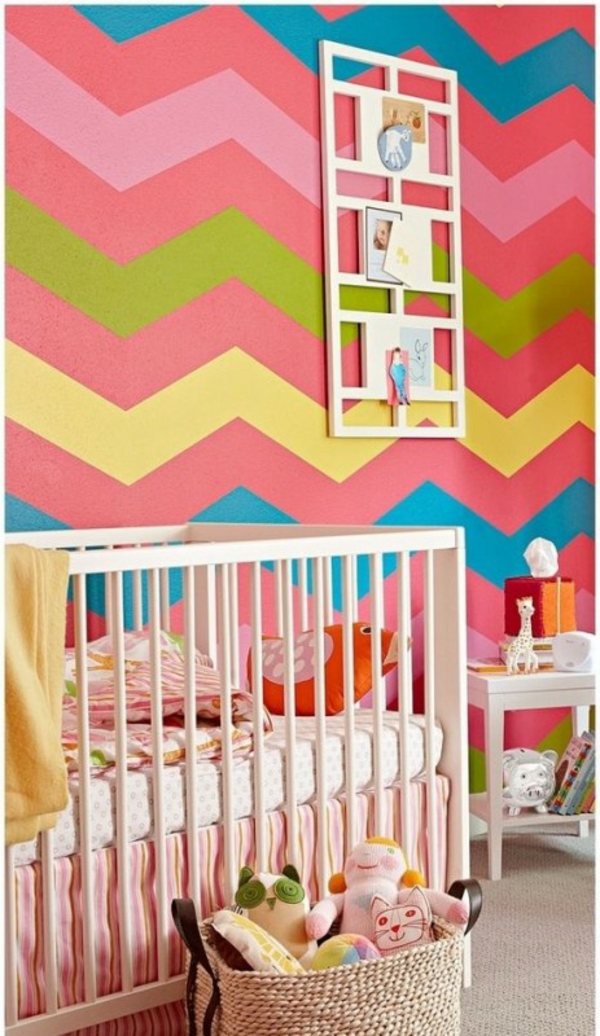 babyroom - falak festett színben