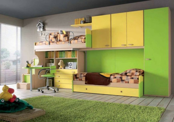 детска стая-модерно обзавеждане-голям шкаф в жълто и зелено