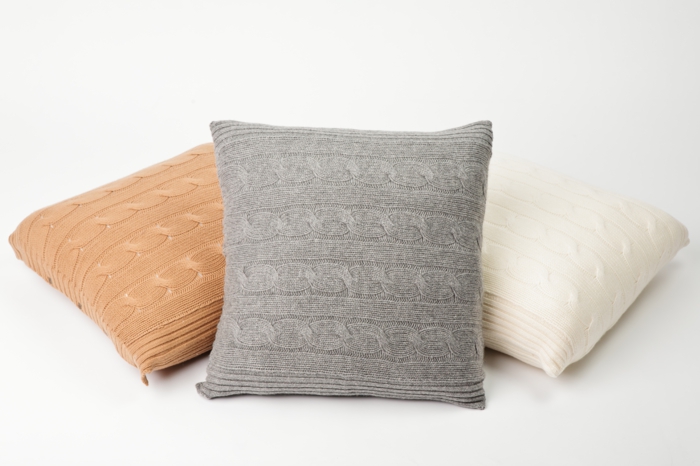 almohada de punto-único-diseño-moderno-mirada