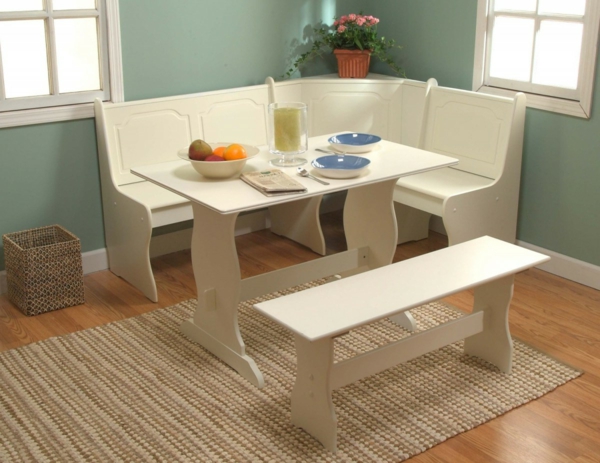 קטן-מרחב-set-פינת ספה-ב-diningroom