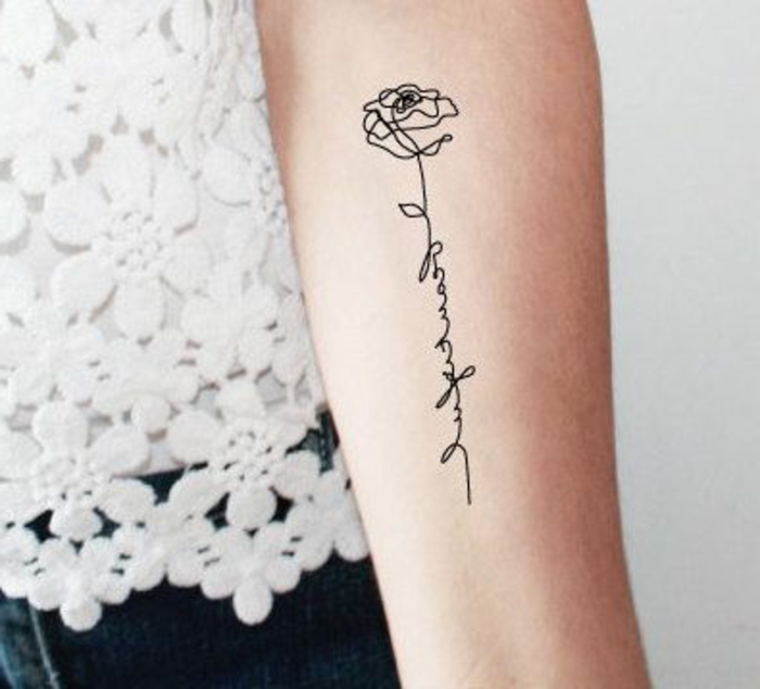 татуировка шаблони жени блуза от дантела роза цвете от писма боя рисунка върху тялото