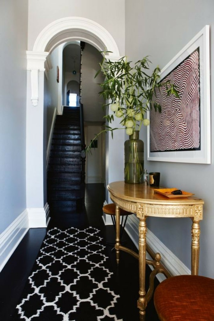 малък коридор зададена шарени килим-абстрактен образ-и-а-ваза