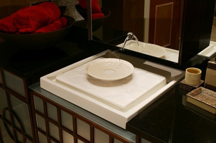 mala-sudoper-u-moderne-kupatilo