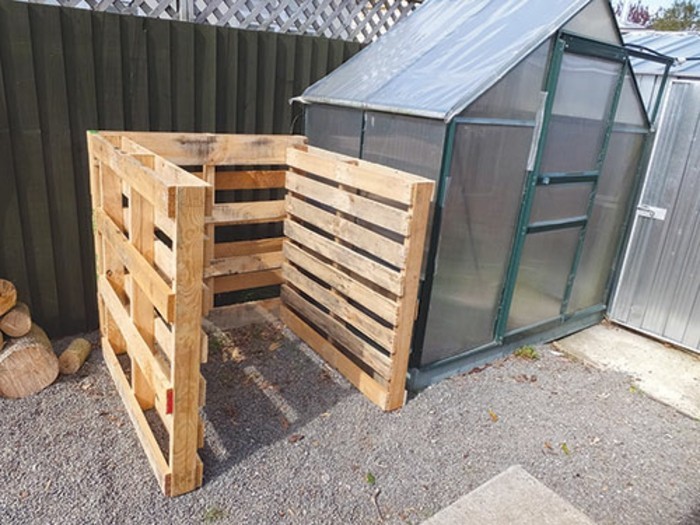 compostador-propio-acumulación de madera-compostador-propio-build