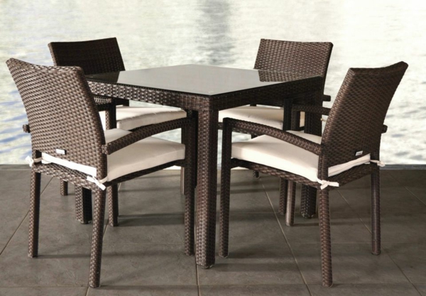 chaises-pour-salle à manger-salle à manger-panier carré table de bois