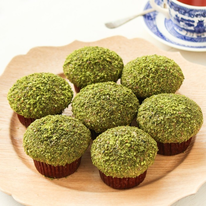 kreatív szakács-with-Matcha-bio-muffin-mini desszertek-to-élvezze az egészséges táplálkozás-deco-kókusz