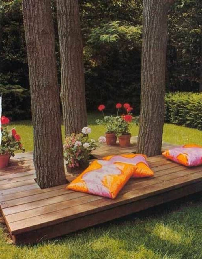творческо-идея и за градина пейка ъндър на дървета