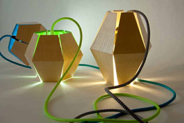 kreativne svjetiljke i tri jedinstvene T-komadi
