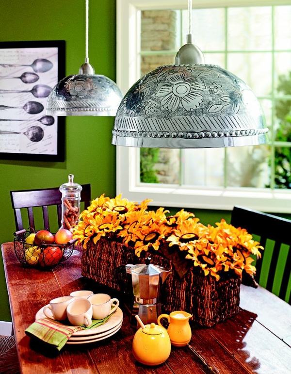 csillár virágos festményekkel az étkezőben - készítsd el saját ötleteidet