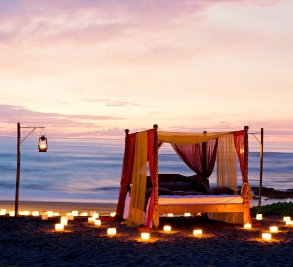 Creative romantične-ideje-na-plaži