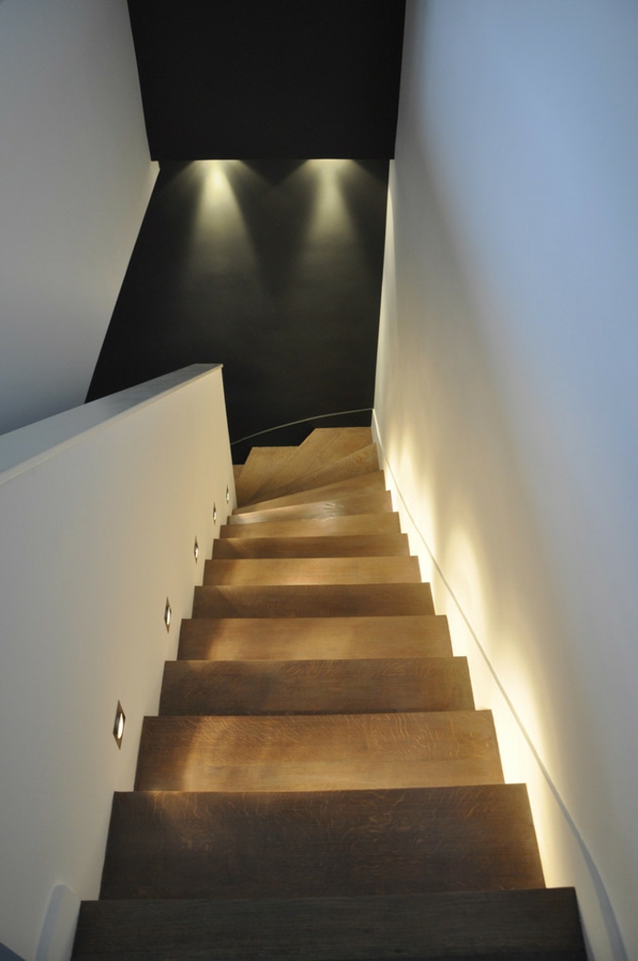 escalier conduit éclairage moderne et l'architecture créative