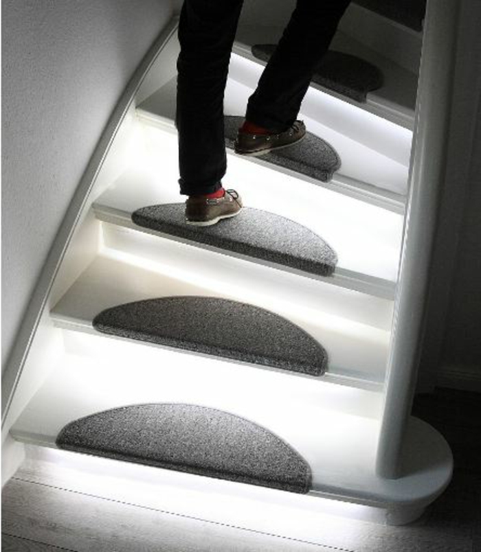 tett vezetett lépcső világítás-szép-design-fotó-of-Up