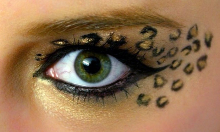 léopard face-maquillage-maquillage intéressant pour les yeux