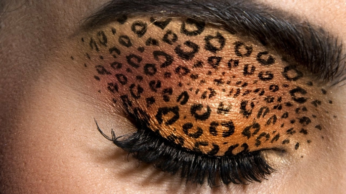 léopard face-maquillage-making-maquillage très intéressant