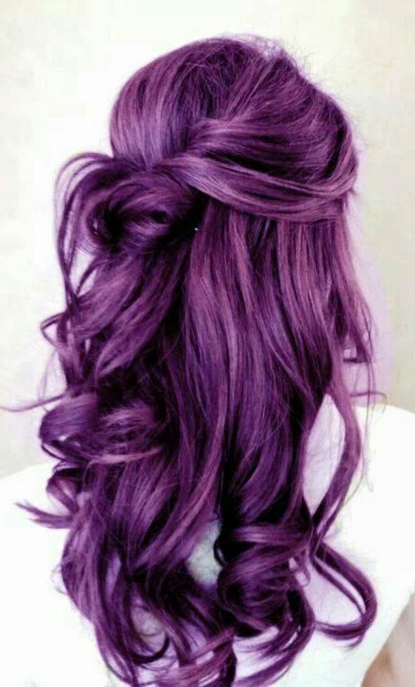 лилаво-коса-красиви къдрици - страхотен външен вид
