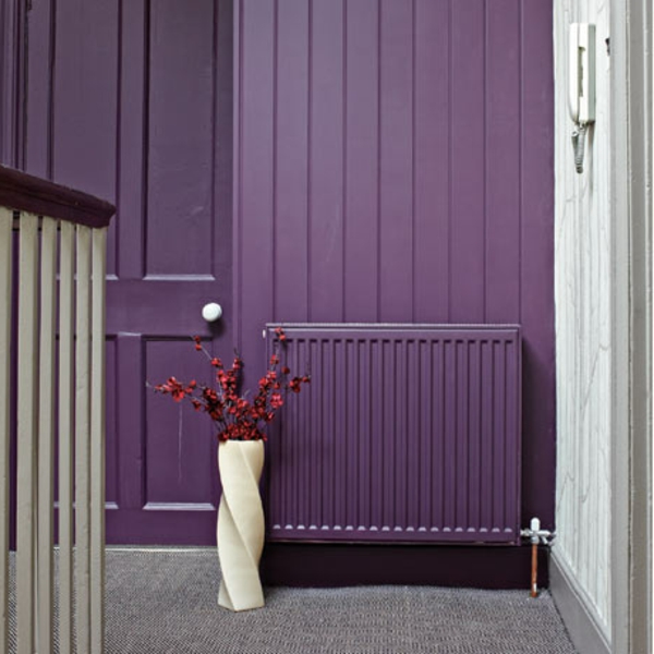 лилаво-стена в коридора - красива комбинация от цветове