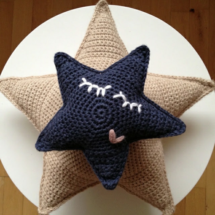 забавни модели плетено Cushion бежово-синьо-звезден с лица