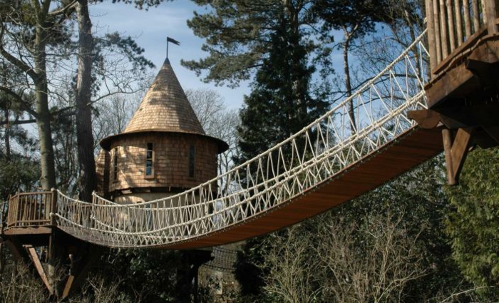 ylellisyyttä treehouse Bridge