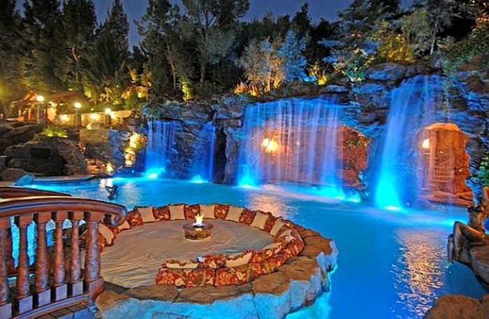 луксозен басейн-хубав басейн-за-градина