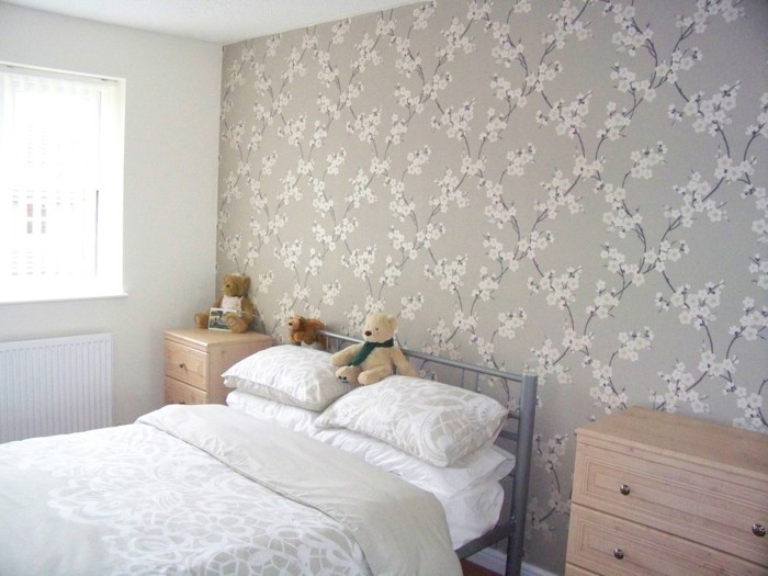 Magnolia color elegante pequeña habitación-con-gran-papel pintado