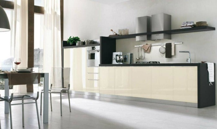 magnólia színű-konyha-modern-ük-design-nagy belmagasságú szobák