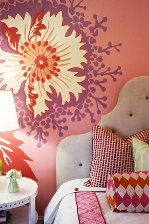 maalaus-stencil-on-rosy-seinä-in-the-makuuhuone-persikka värejä