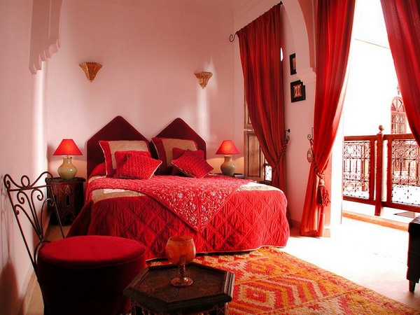 Marokkolaiset huonekalut punainen hengen