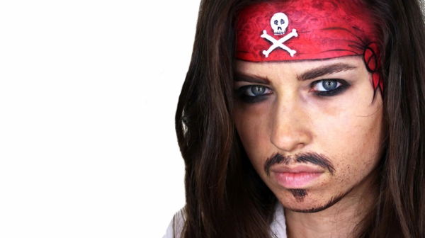 maquillaje pirata muy realista