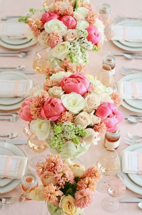 玫瑰，粉红Kreme的米色鸵鸟婚礼