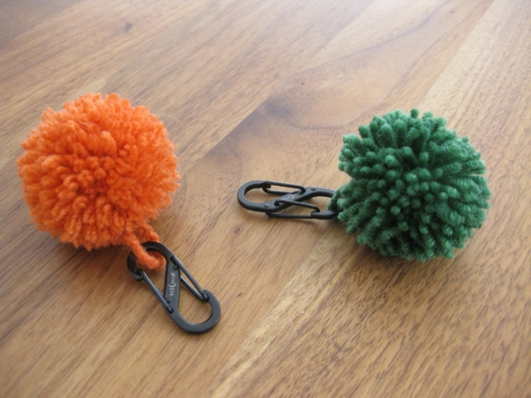mit-tinker-kulcstartó-narancssárga és zöld színű
