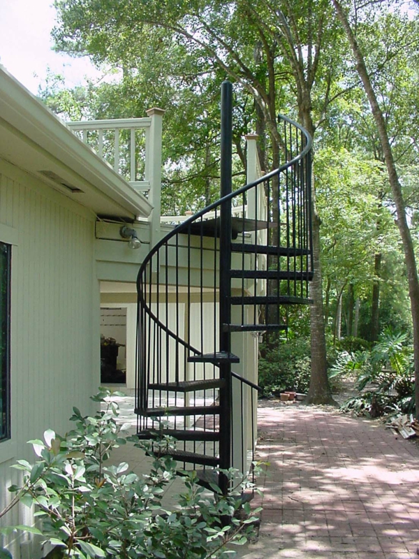 moderni spiralni dizajn stubište izvana