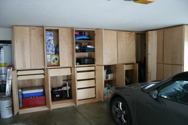 модерен гараж-шкафове дърво