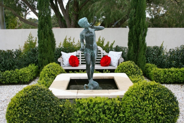 Modern kerti szobrok-Brunen