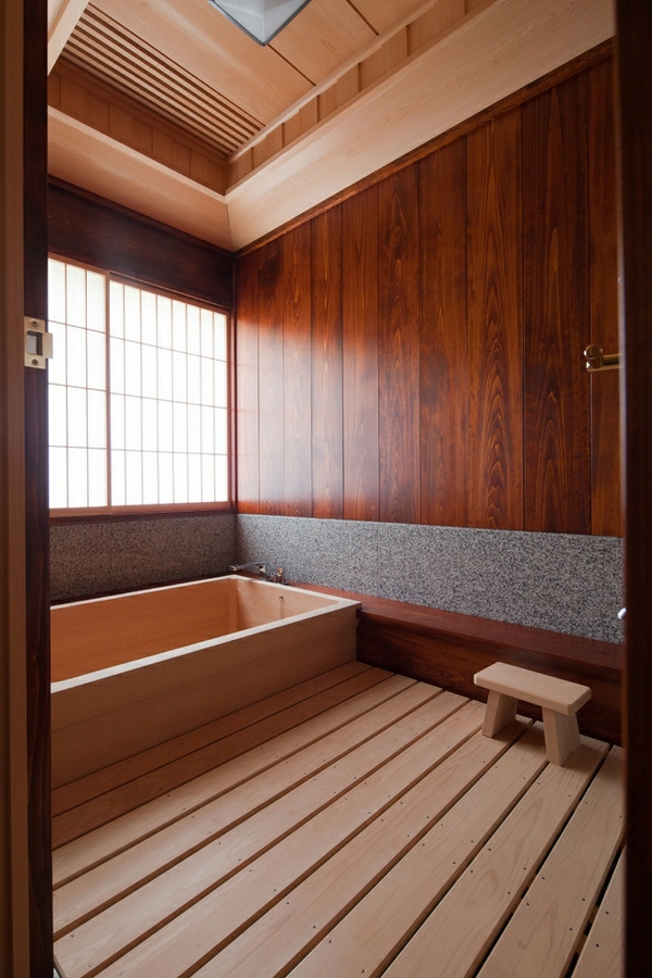 Modern-японската баня