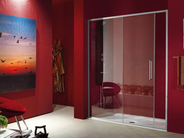 cabine-douche moderne élégant dans la salle de bain rouge
