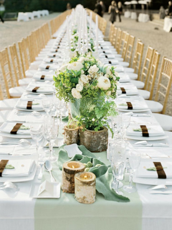 décoration de mariage-original et belle-très longue table