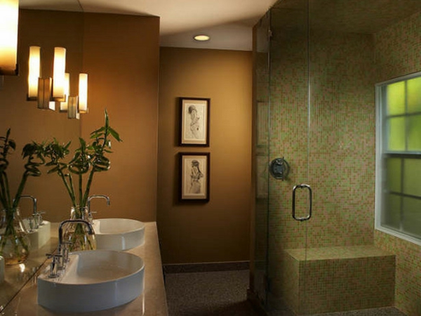 modern-fürdőszoba-meleg-árnyalatú - üveg kabin-szekrény