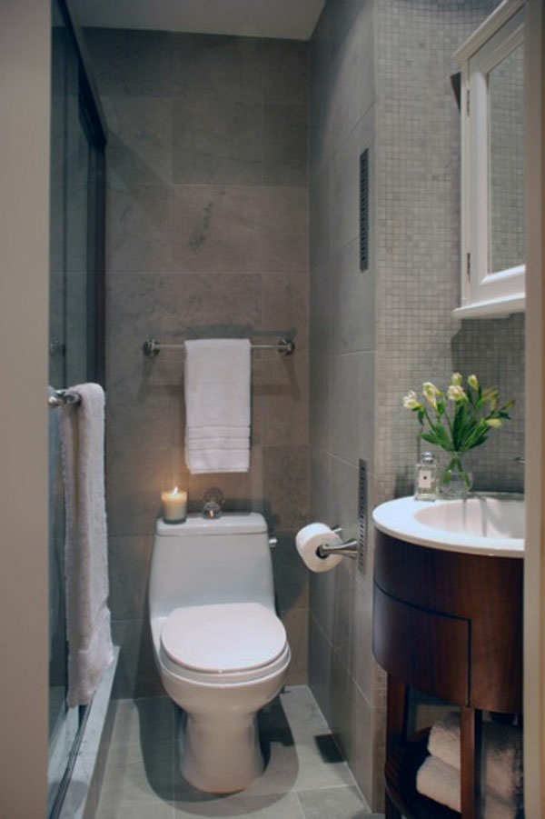 现代浴室非常小的马赛克瓷砖