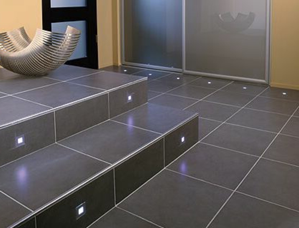 baño moderno iluminación de azulejos LED súper hermosas escaleras con azulejos grises