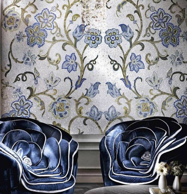 azulejos de mosaico-muy-hermosa-mirada-oscuros sillones azules
