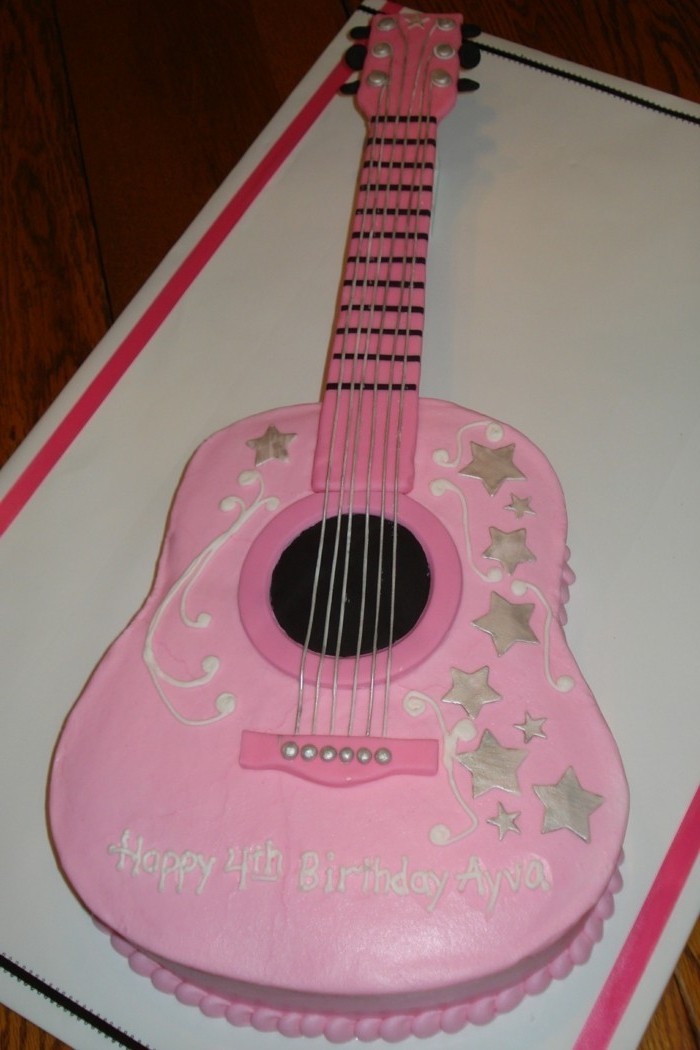 motiivi piirakat-itse-making lapsi-piirakat-itse-make-vaaleanpunainen kitara
