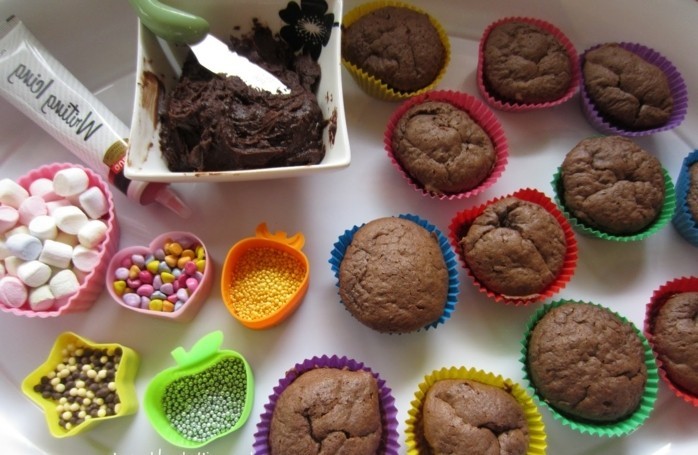 muffins-सजाने-खुद-मेकअप कप केक डेको-खुद-मेक