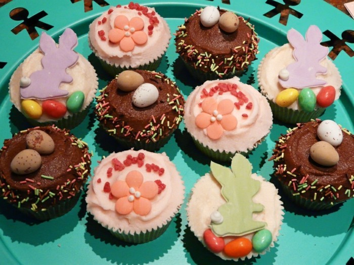muffinsseja-sisustaa-to-pääsiäinen-funny-koristella muffinit Koristele