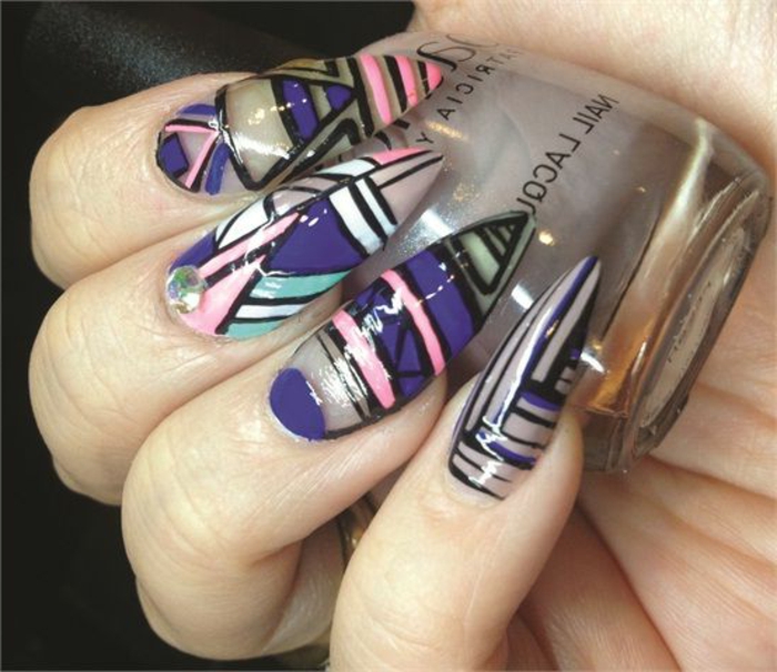 ιδέες σχεδίασης νυχιών για να διαμορφώσετε όμορφα πολύχρωμα νύχια από τον εαυτό σας χύτευση και ζωγραφική με βερνίκι νυχιών