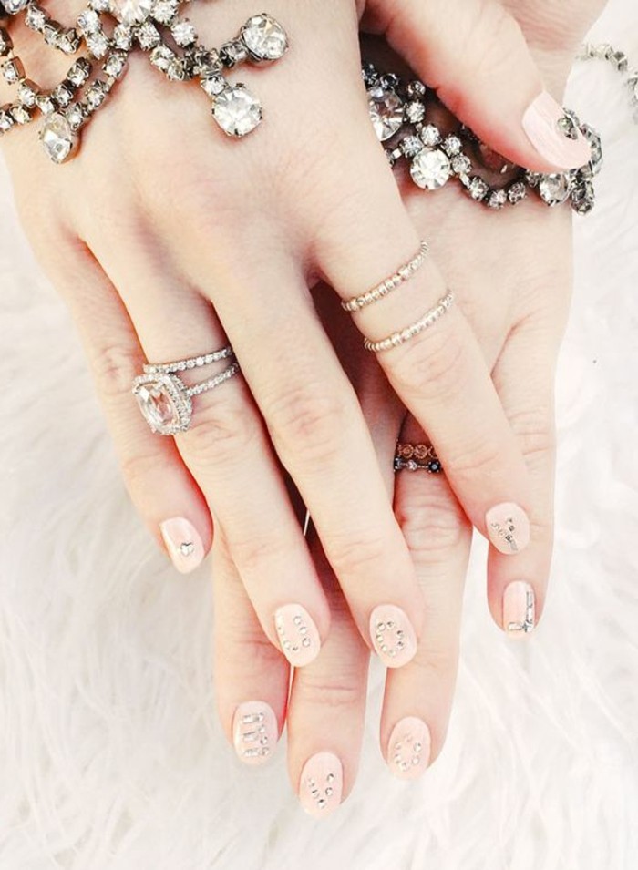 Clavos con la joyería de diamantes de imitación-discretos manicura-en-naturelle color beige claro-naranja-piedra-deco con Look-ladrillos-armónica