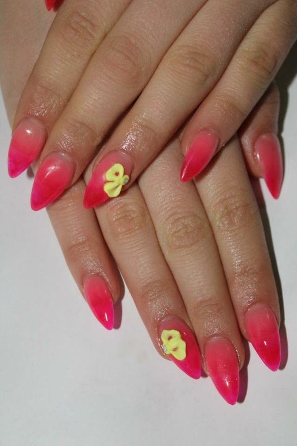 Nail Design-for-spring-fényes-and-fancy