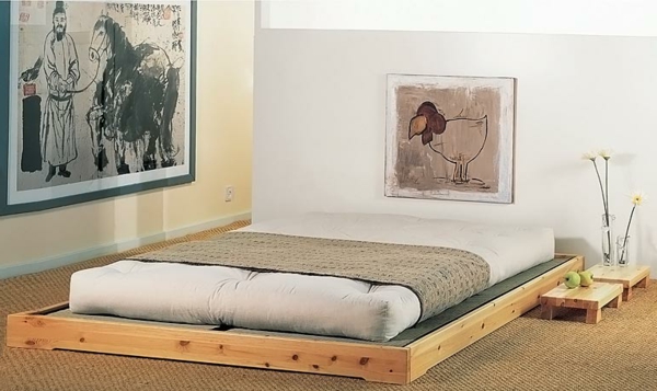 северно-мебелно-скандинавско-легло-дизайн-две интересни картини на стената
