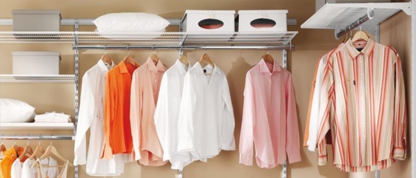 otvorena-sustavi-kleiderschrank svijetle haljine-košulje