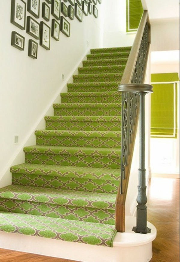 olivgrünr килим на най-стълби на гюлле
