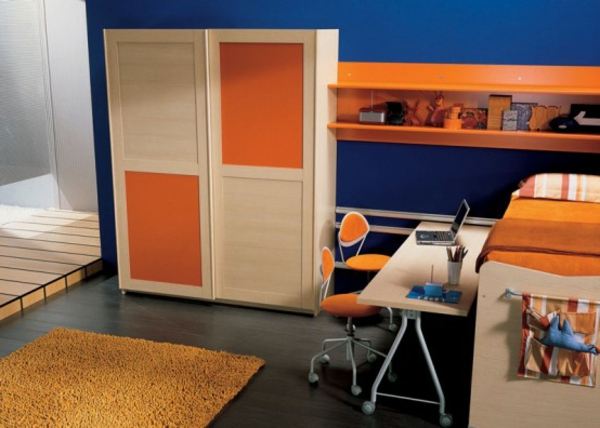 modelo naranja-en-habitación-juvenil-interesante del gabinete